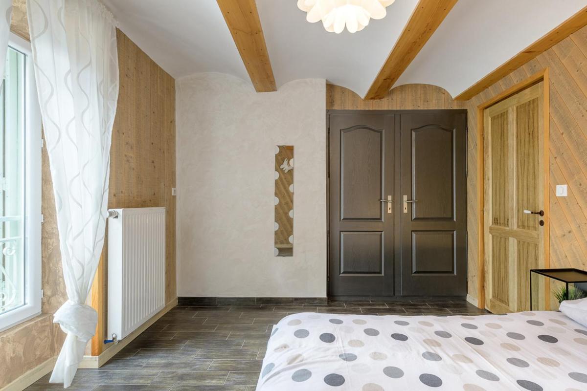 Les Nuits D'Anis - Appartements Hypercentre Le Puy-en-Velay Exterior photo